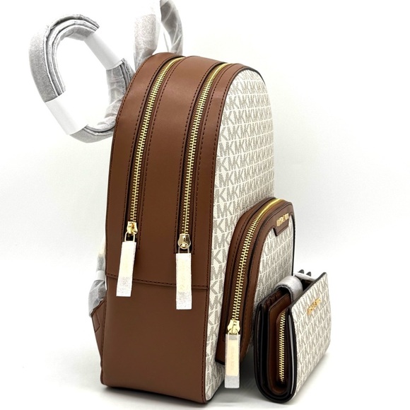 Michael Kors Medium Jaycee Zip Pocket Backpack & Bifold Zip Chain Wallet Vanilla - Picture 4 of 15